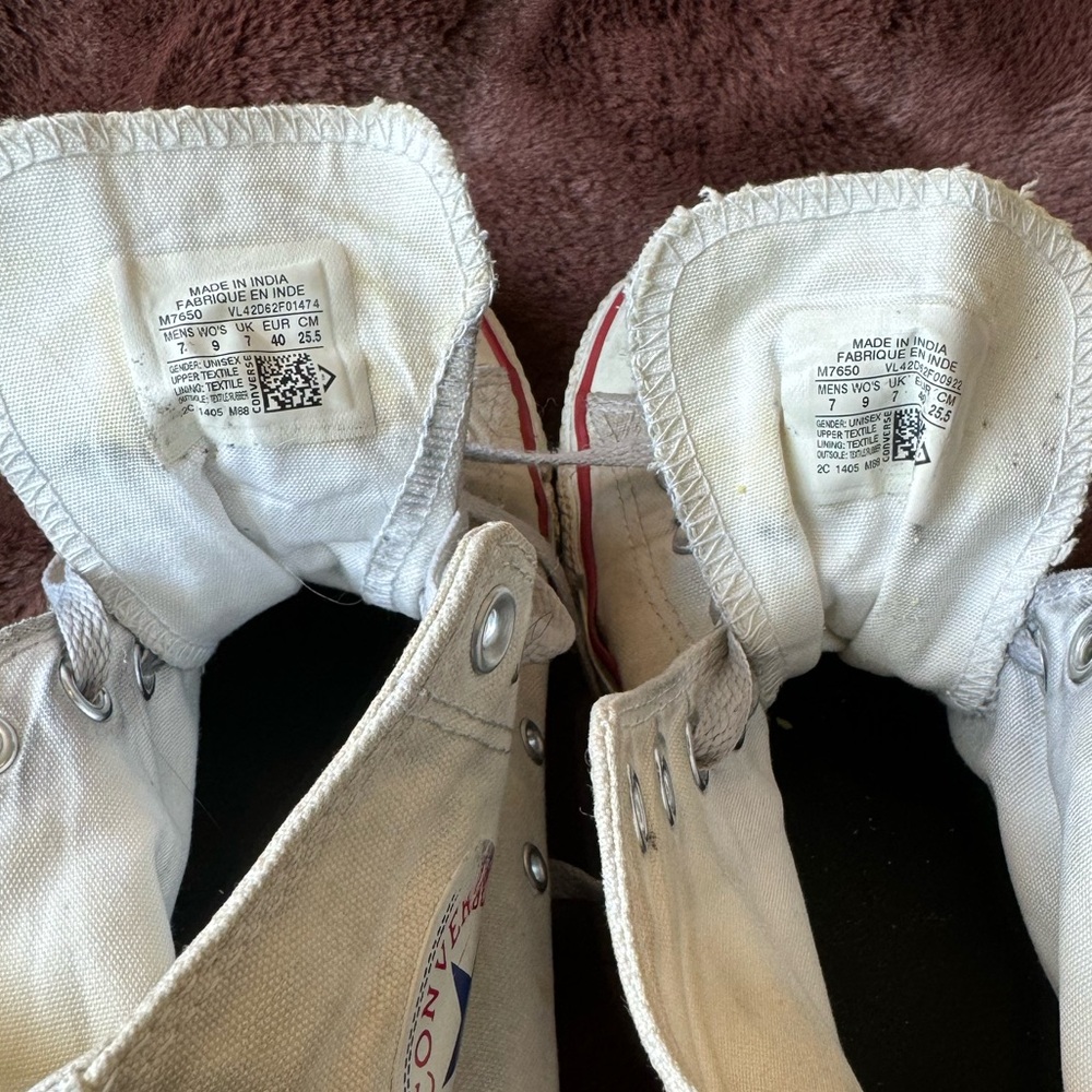 Women’s Converse Chuck Taylor’s